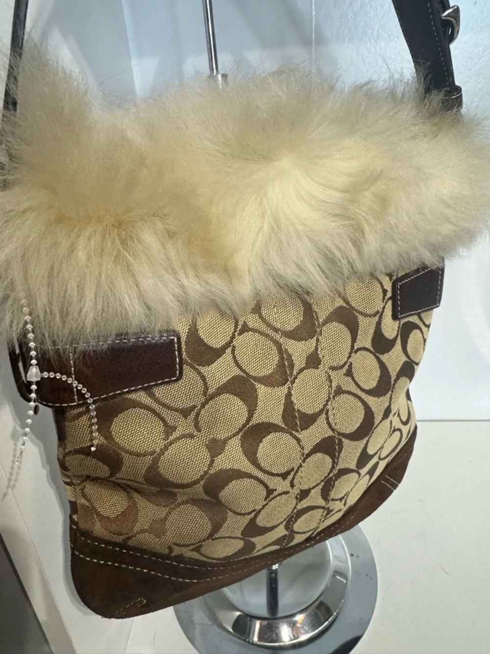 Coach Brown Signature Canvas Shoulder Bag with Cream Faux Fur Trim - Picture 3 of 4